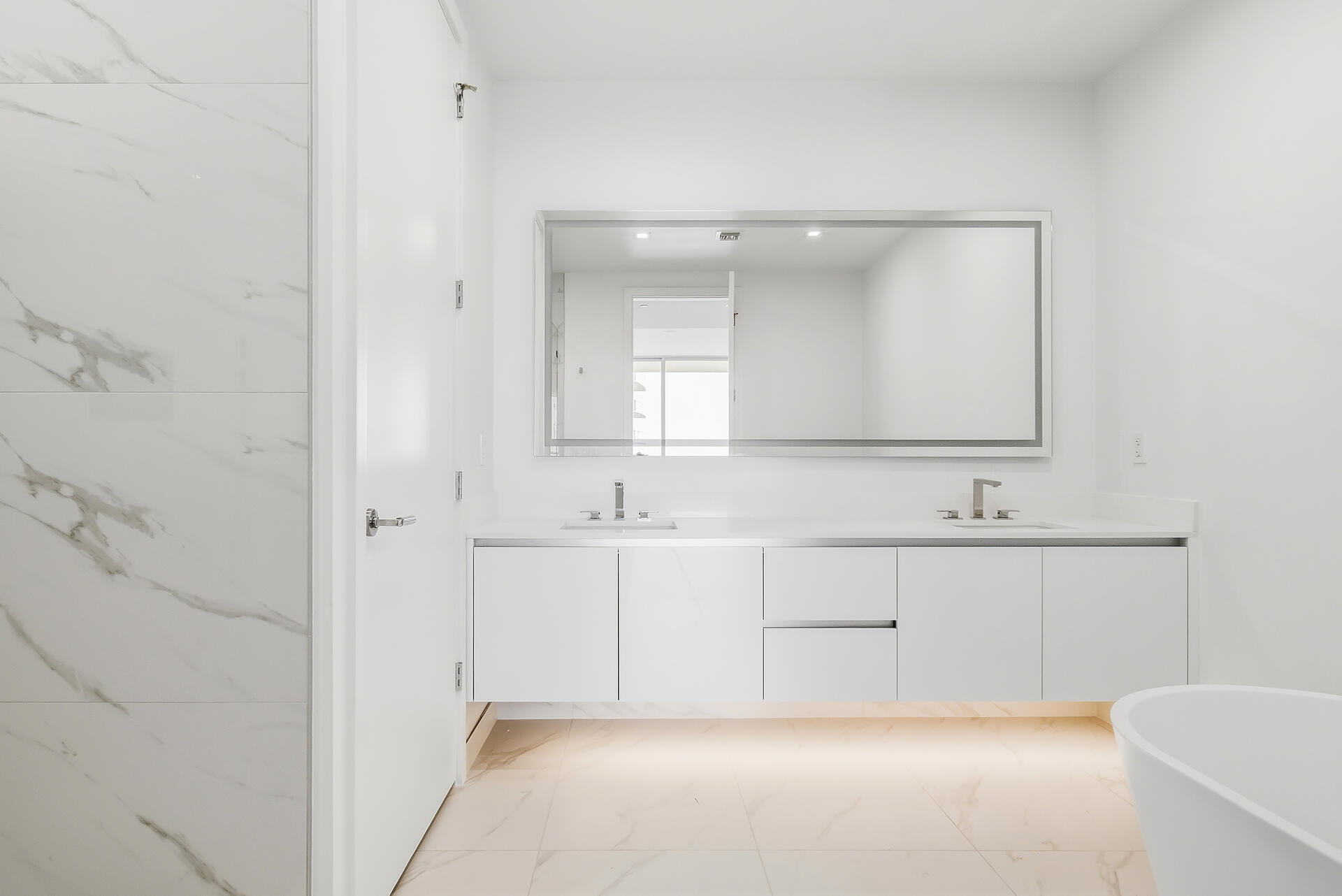 NAUTILUS 220 CONDO - Residential Lease