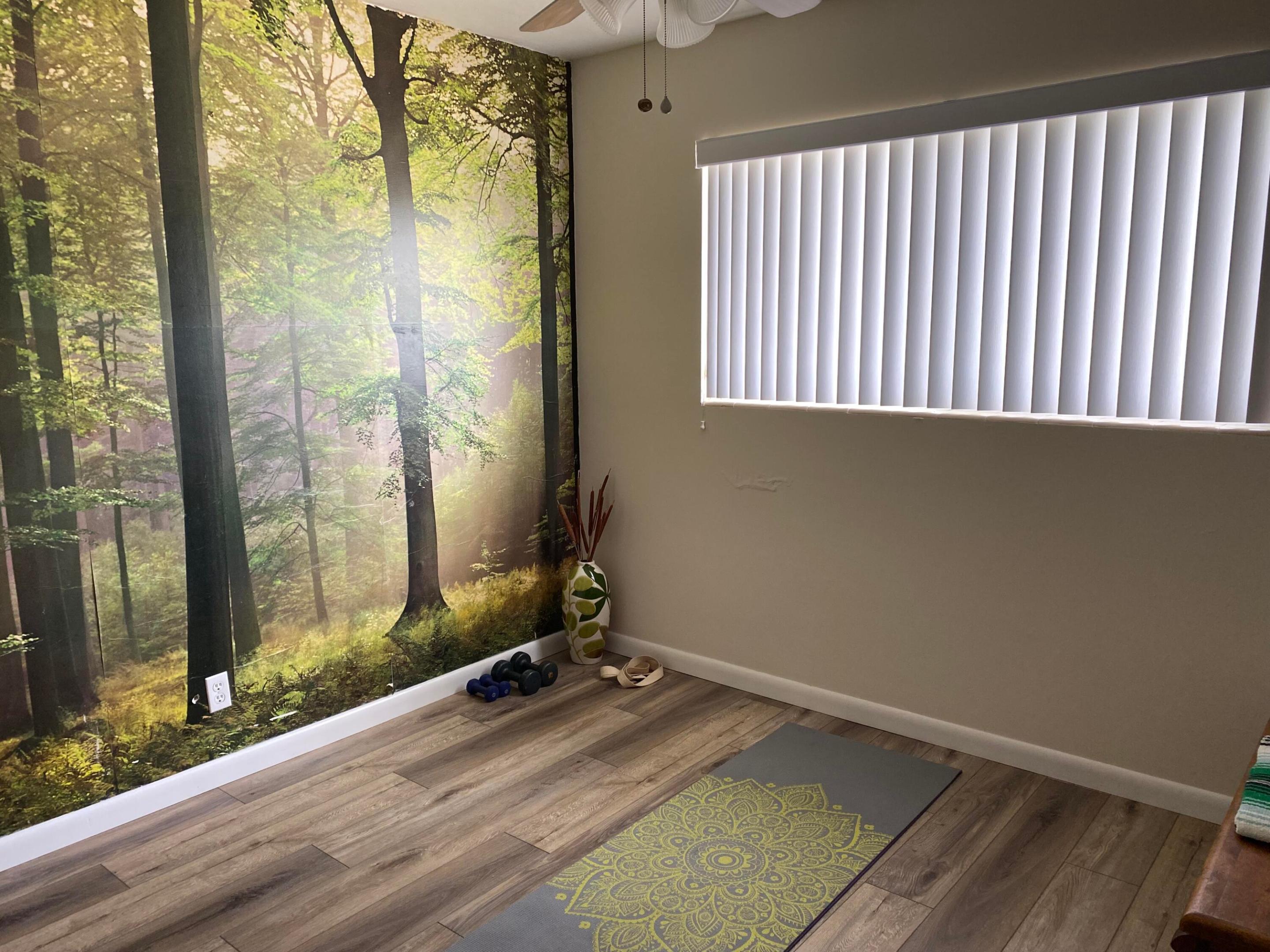 NORTH PALM BEACH VILLAGE OF 1 - Residential Lease