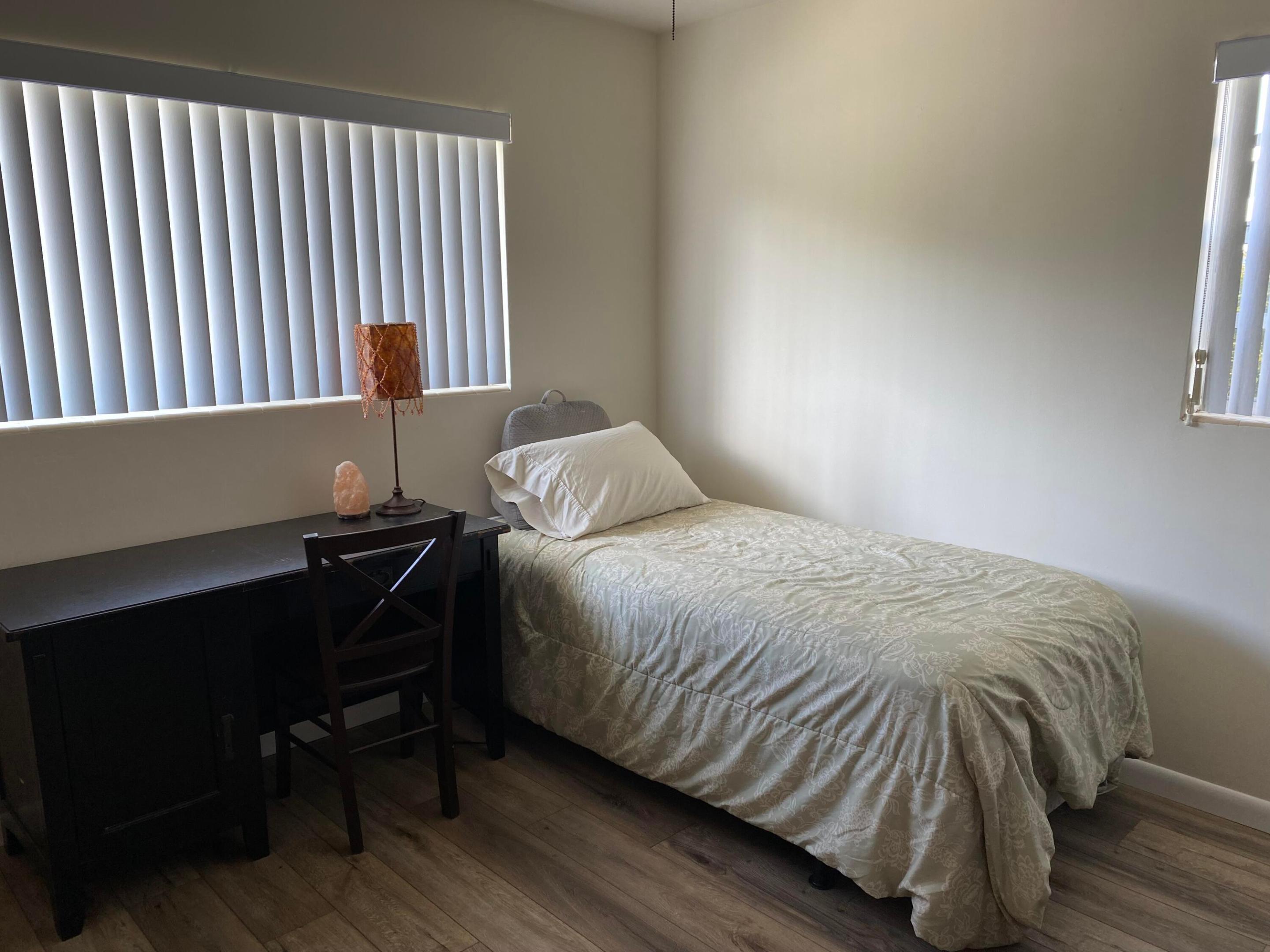 NORTH PALM BEACH VILLAGE OF 1 - Residential Lease