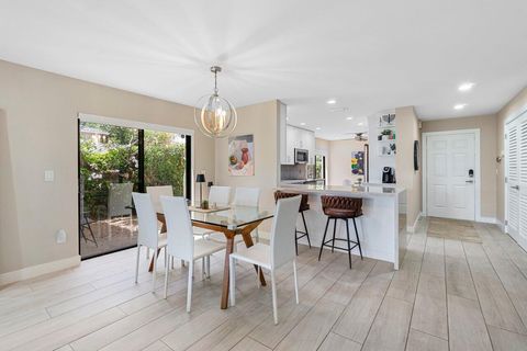 Tiny photo for 31 Westgate Lane #31c, Boynton Beach, FL 33436 (MLS # B26014156)