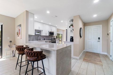 Tiny photo for 31 Westgate Lane #31c, Boynton Beach, FL 33436 (MLS # B26014156)