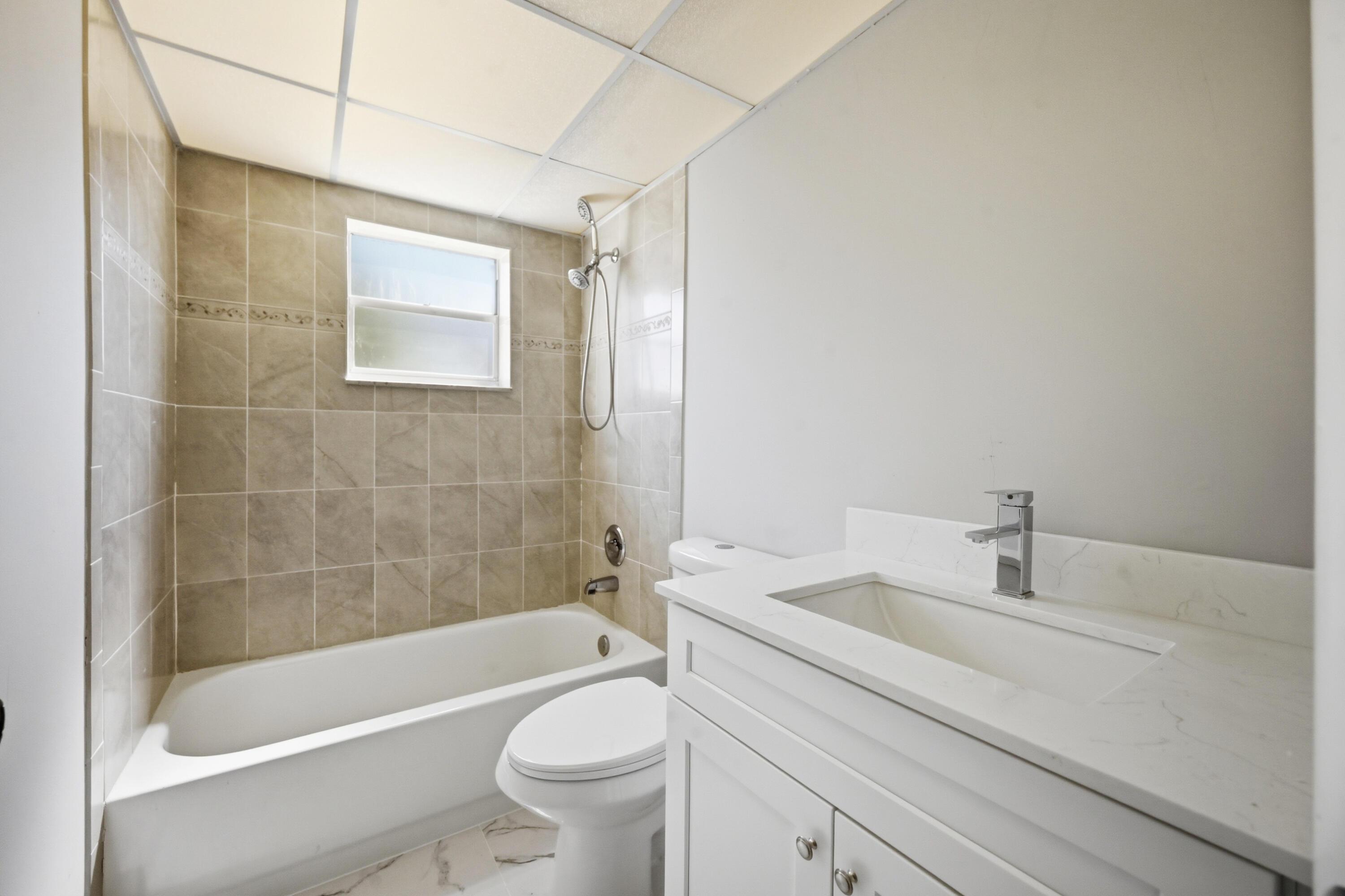 KINGS POINT BURGUNDY CONDOS - Residential