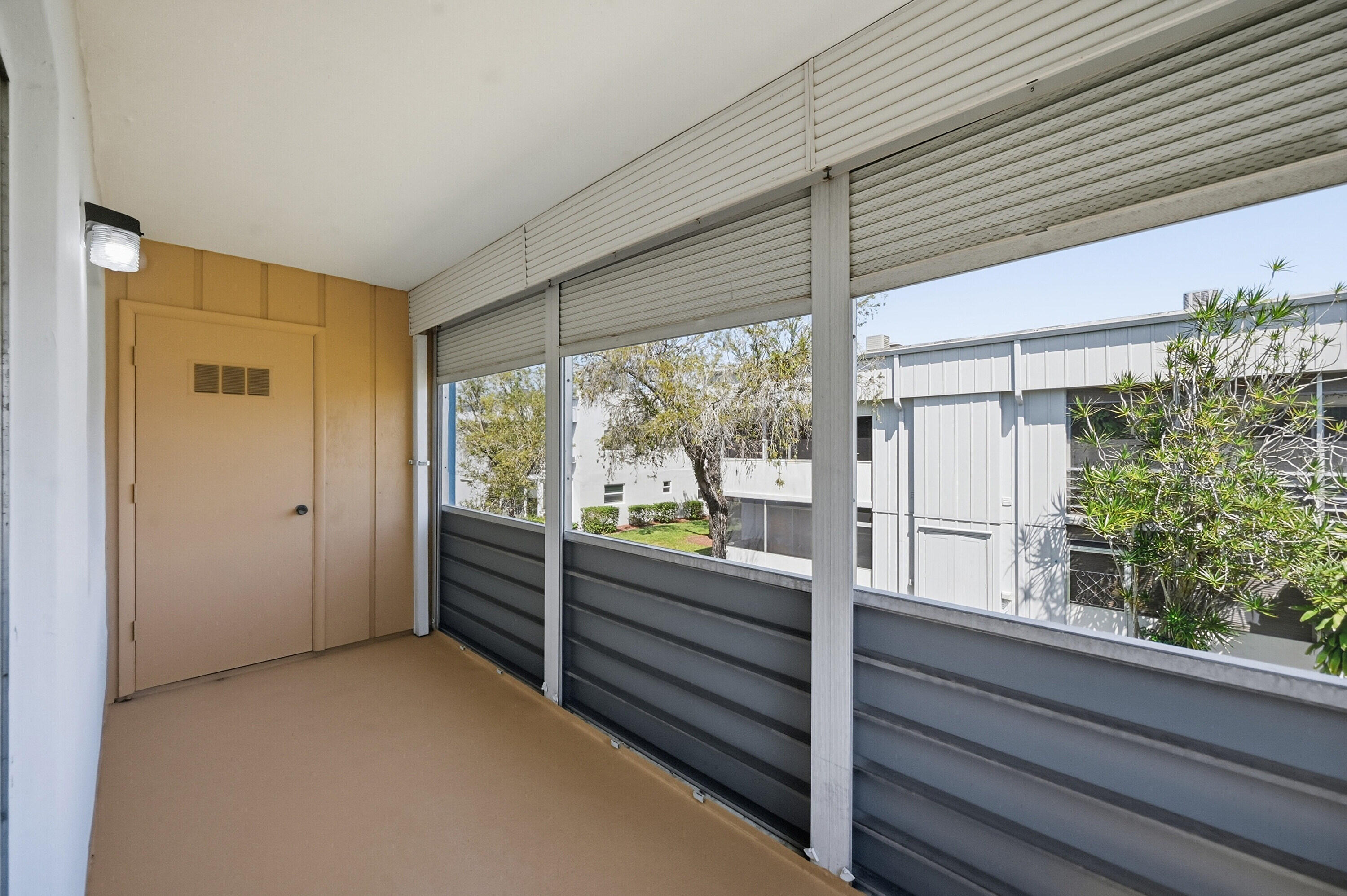 KINGS POINT BURGUNDY CONDOS - Residential