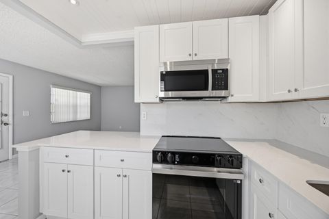 422 Burgundy I Delray Beach FL 33484