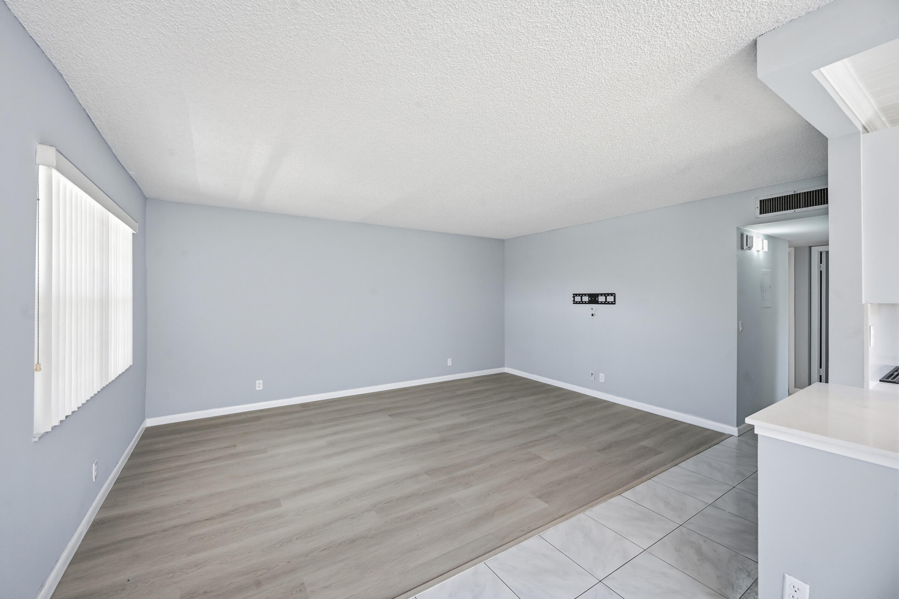 KINGS POINT BURGUNDY CONDOS - Residential