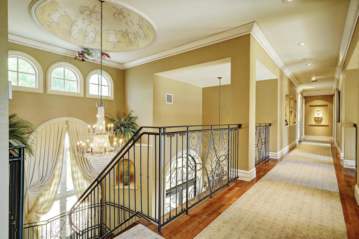 ROYAL PALM YACHT & COUNTR - Residential