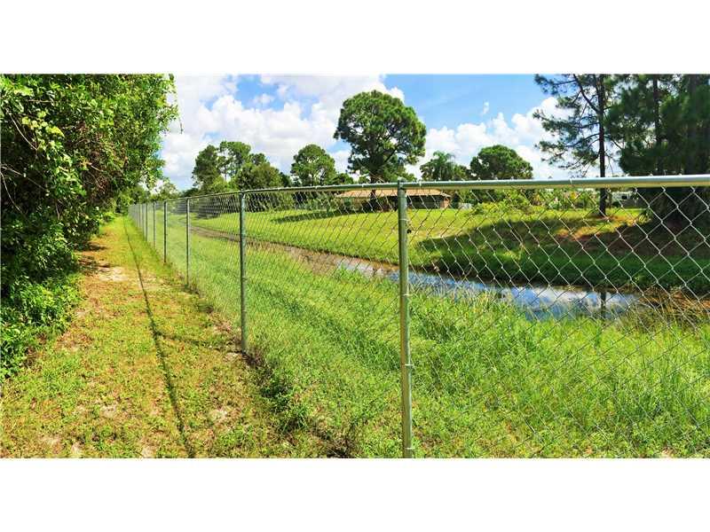 PORT ST LUCIE SECTION 17 - Residential