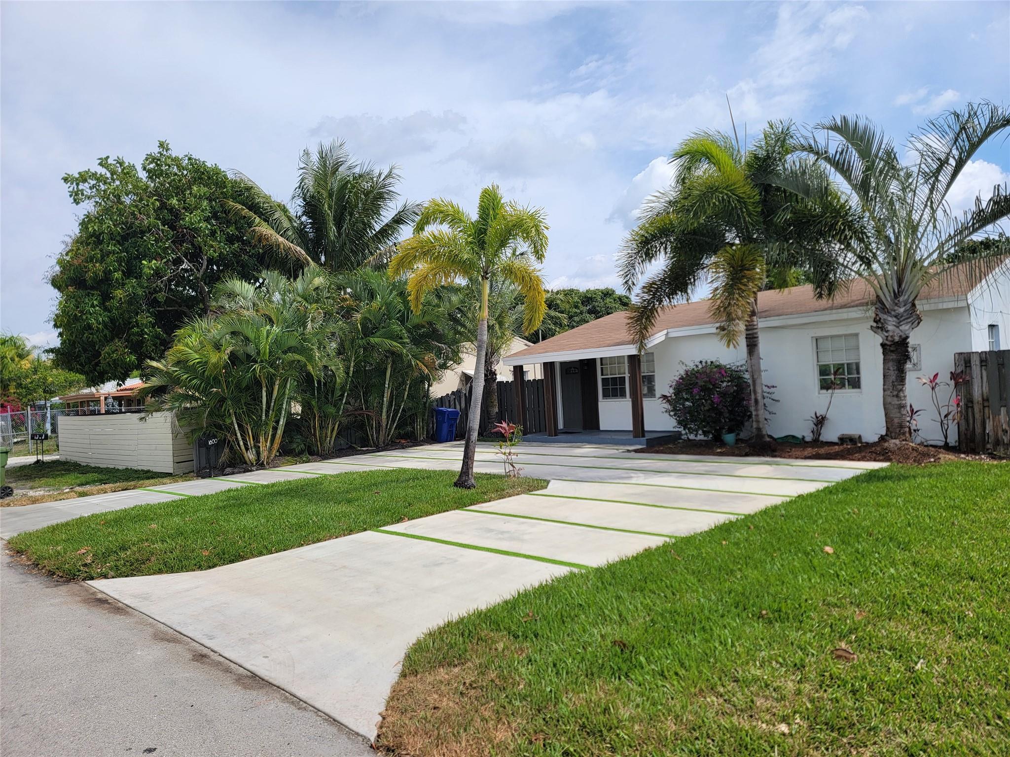 1600 NW 2nd Ave