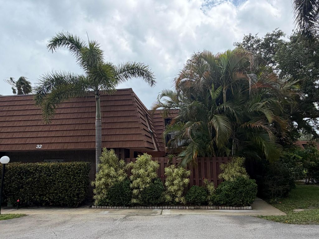 Photo of 825 Center Street #32b, Jupiter, FL 33458 (MLS # B26030905)