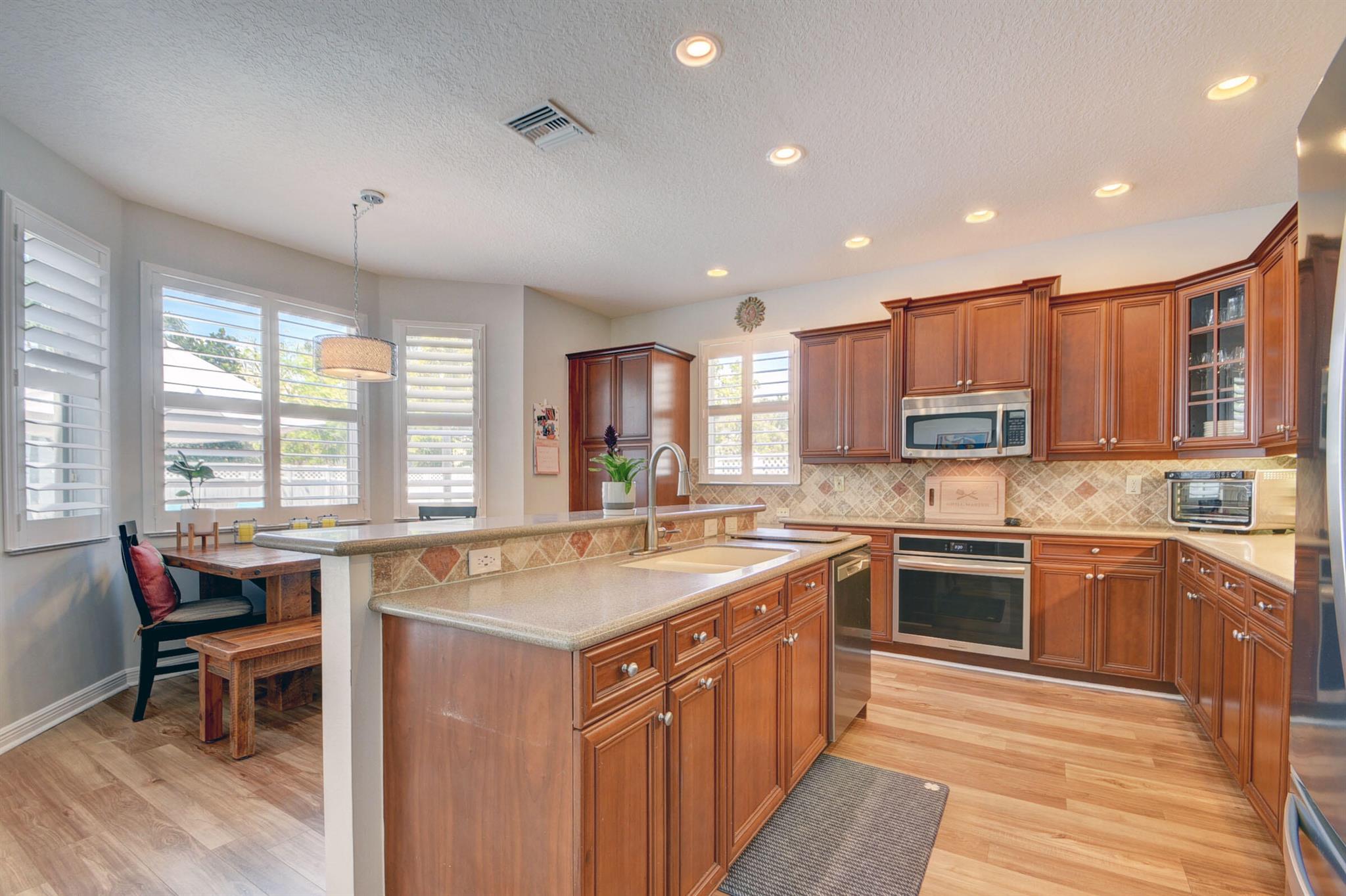 MADISON GREEN 1 PAR B - Residential