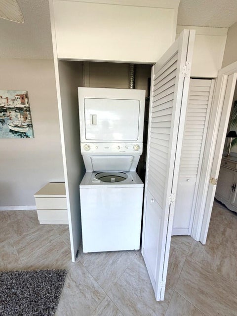 Tiny photo for 2521 Juniper Drive #11-C, Delray Beach, FL 33445 (MLS # B26089808)