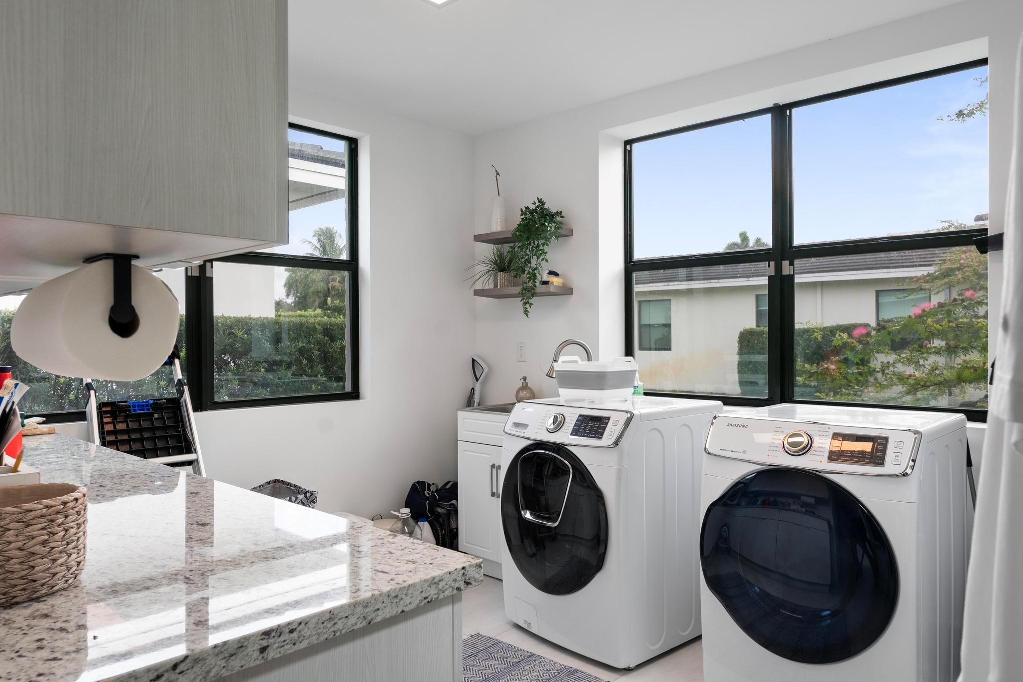 SANTA FE ESTATES - Residential