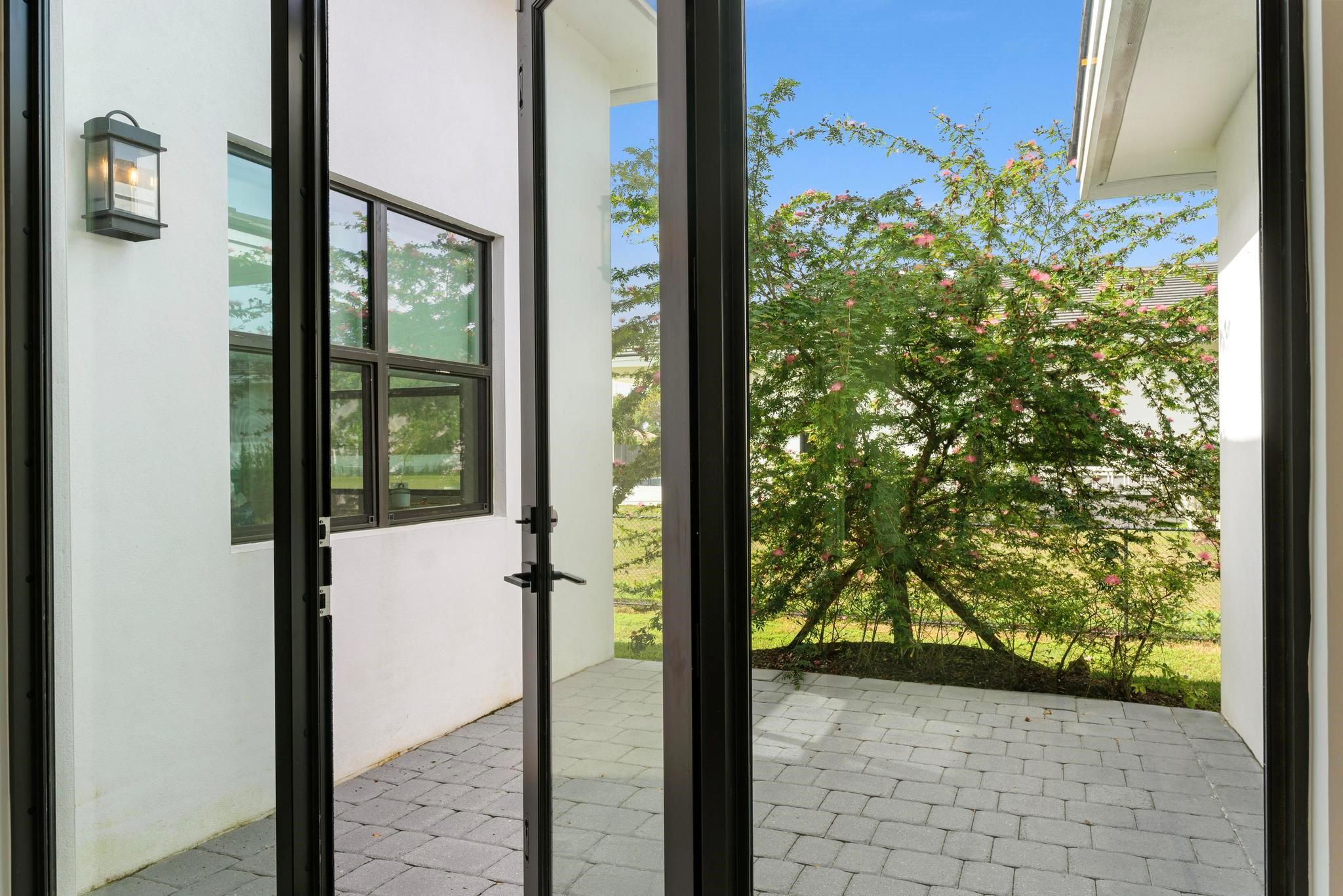 SANTA FE ESTATES - Residential