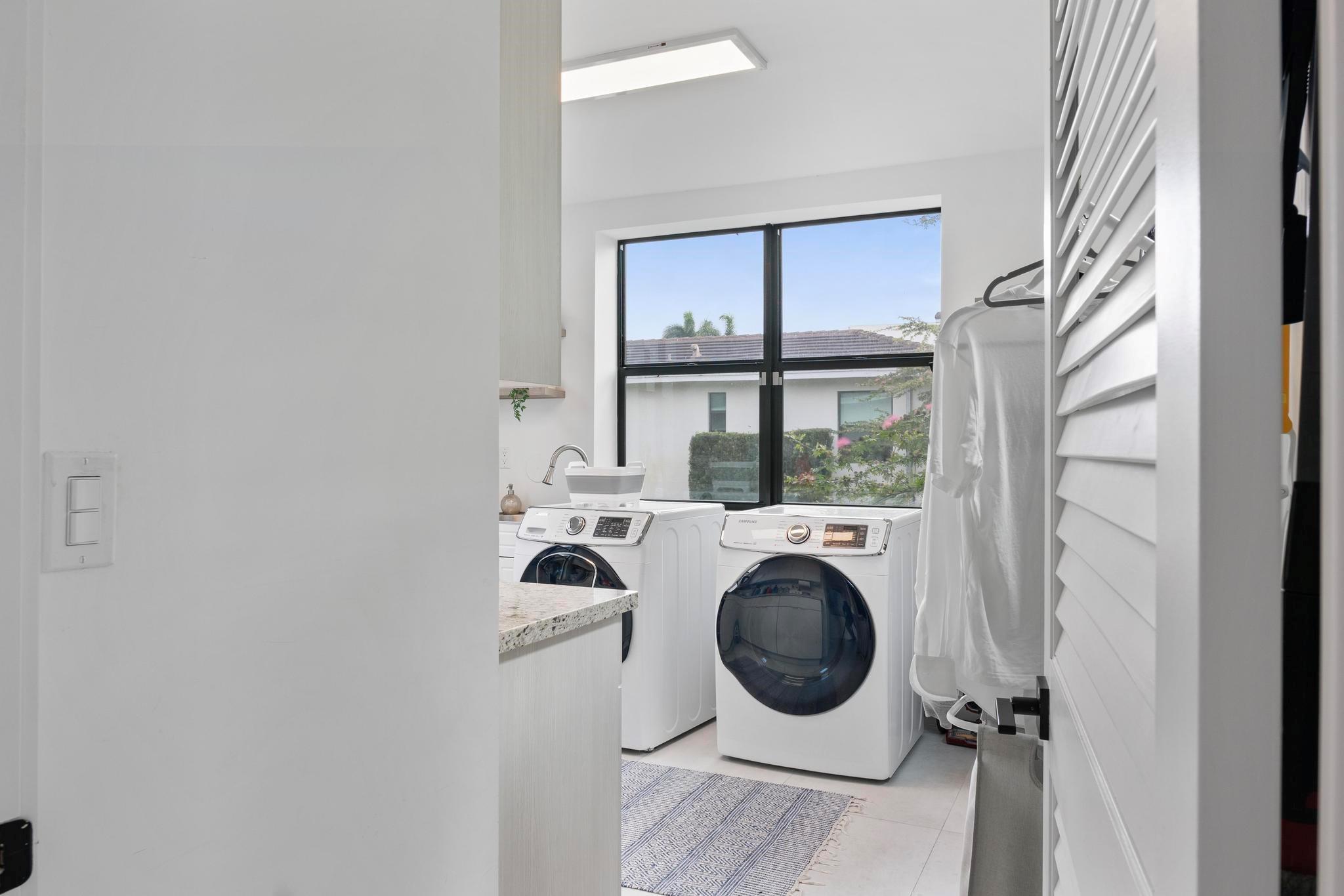 SANTA FE ESTATES - Residential