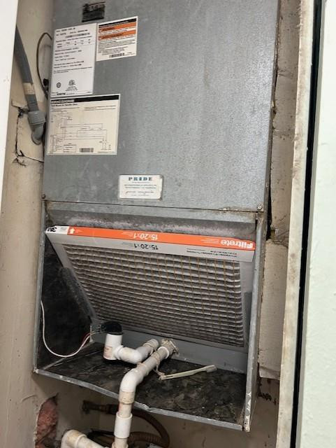 SOMERSET CONDOMINIUMS - Residential