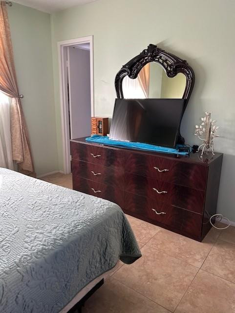 SOMERSET CONDOMINIUMS - Residential