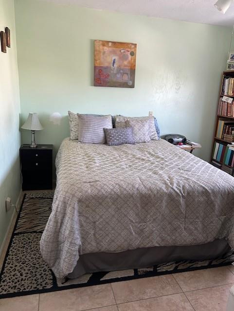 SOMERSET CONDOMINIUMS - Residential