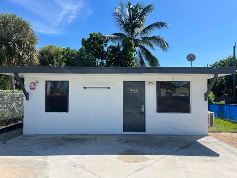 1078 Peak Road Lake Worth FL 33462