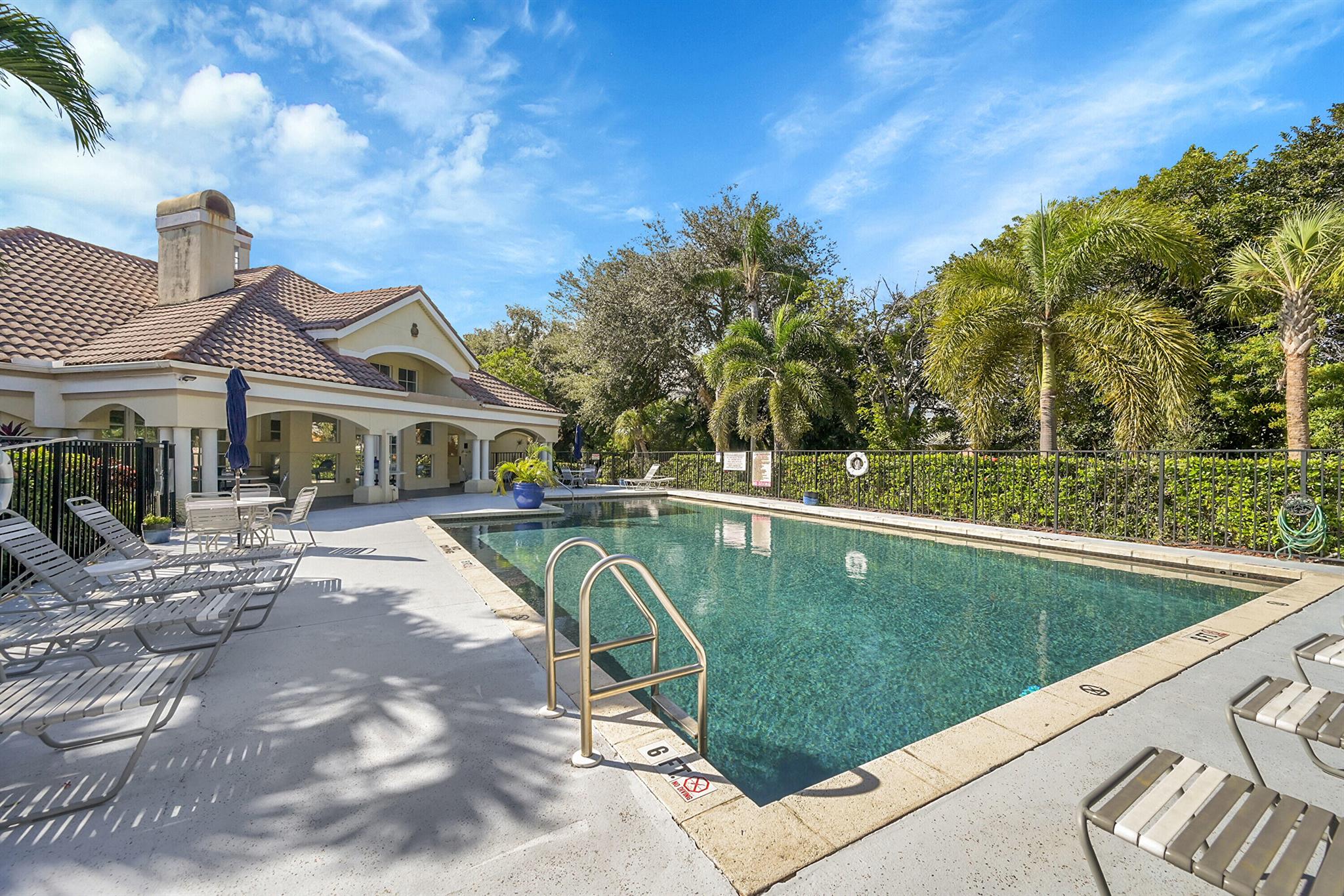 CASABLANCA ISLES CONDO - Residential