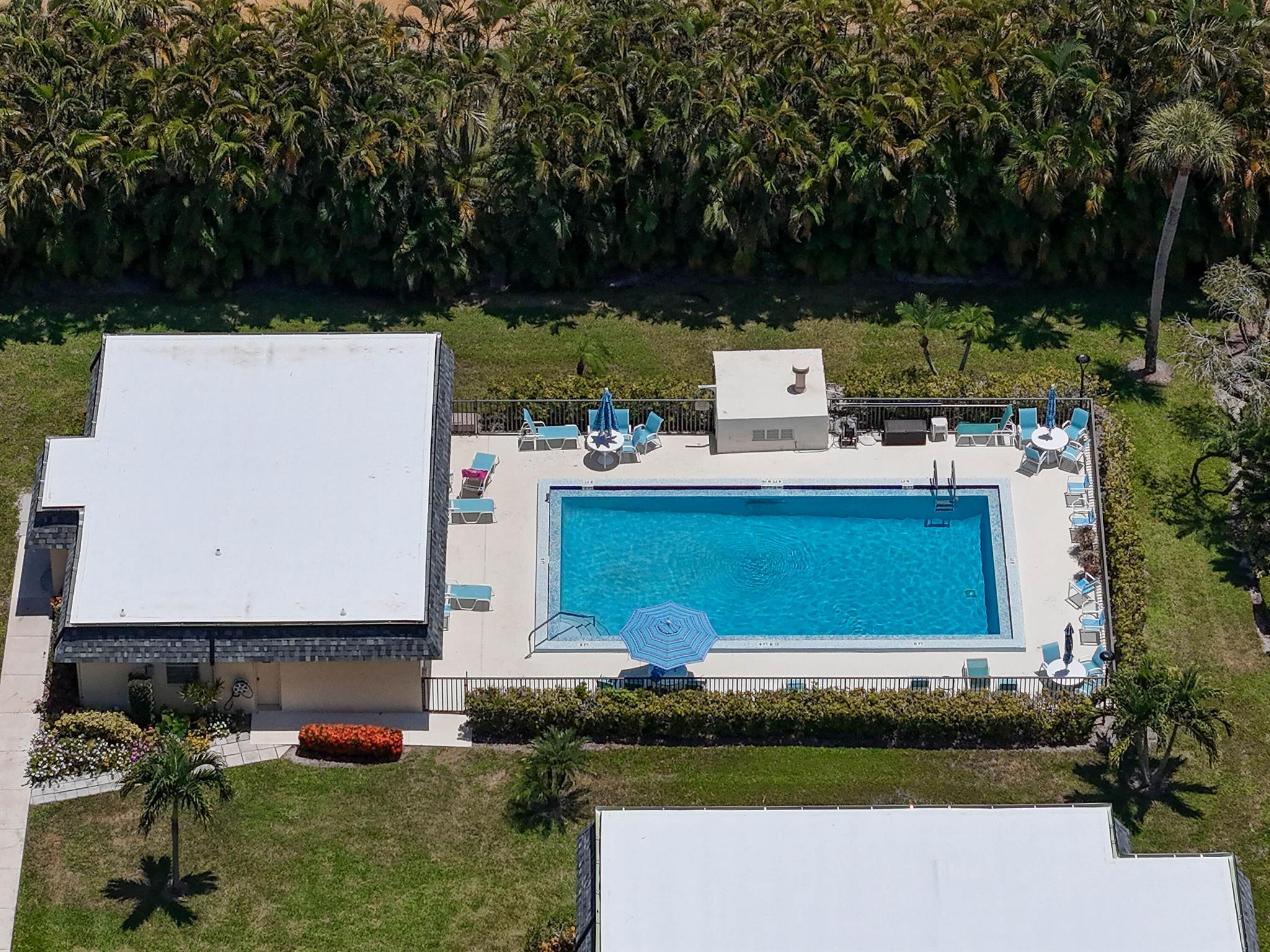 PARK PLAZA APTS CONDO - Residential