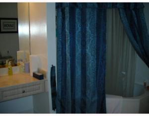 ARISSA PLACE - Residential Lease