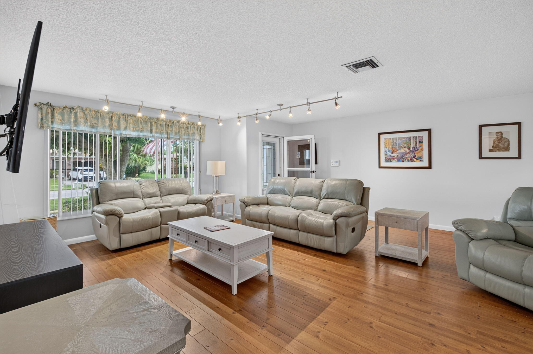 14616 Shadow Wood Lane