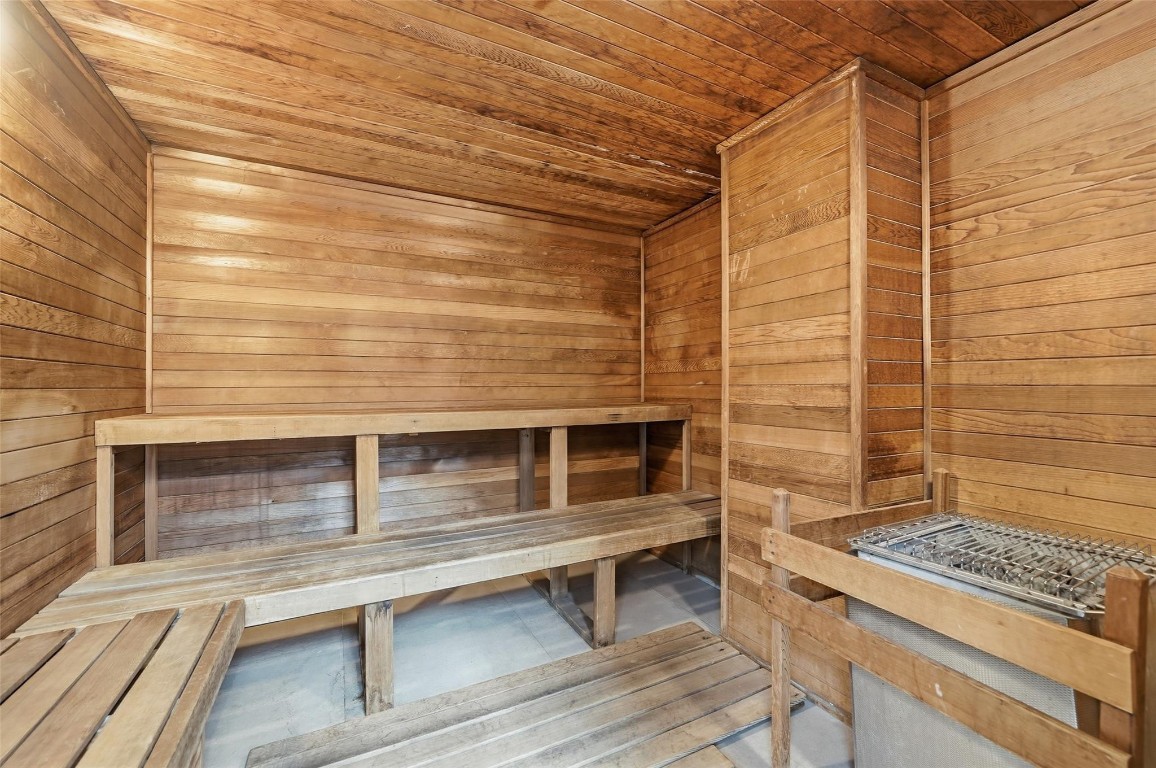 The Mutiny Condo - Residential Lease