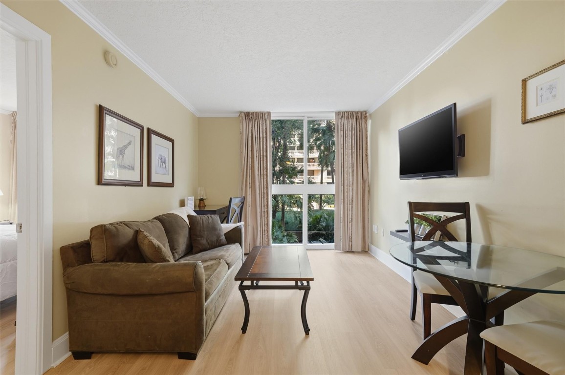 The Mutiny Condo - Residential Lease