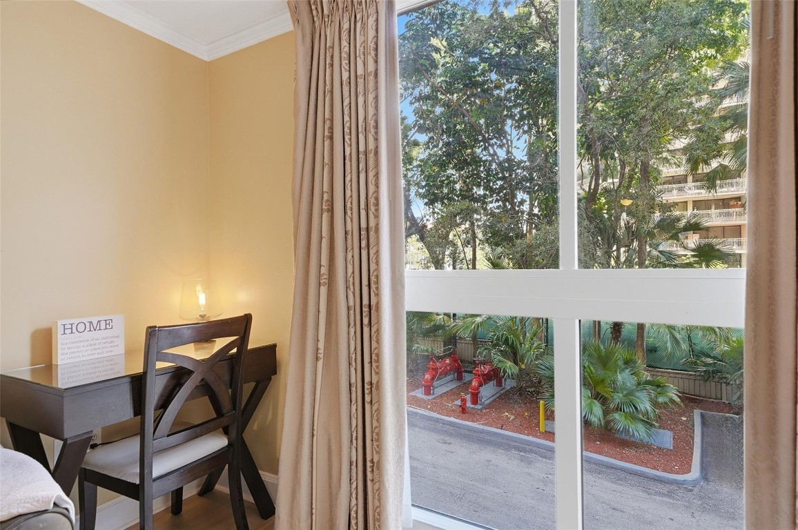 The Mutiny Condo - Residential Lease