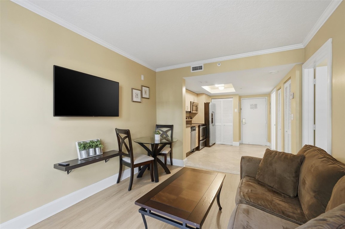 The Mutiny Condo - Residential Lease