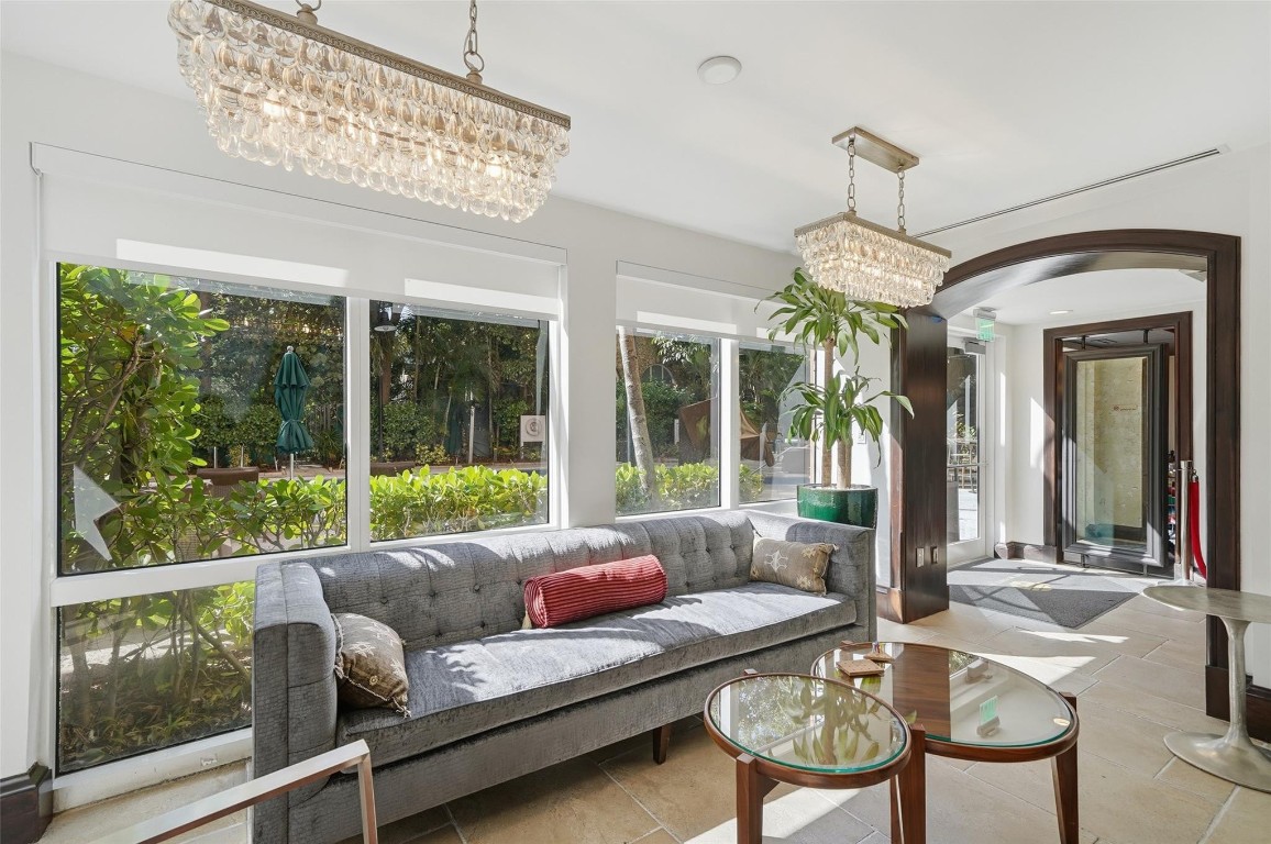 The Mutiny Condo - Residential Lease