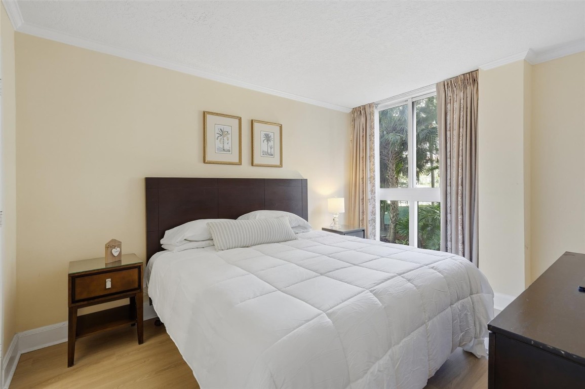 The Mutiny Condo - Residential Lease