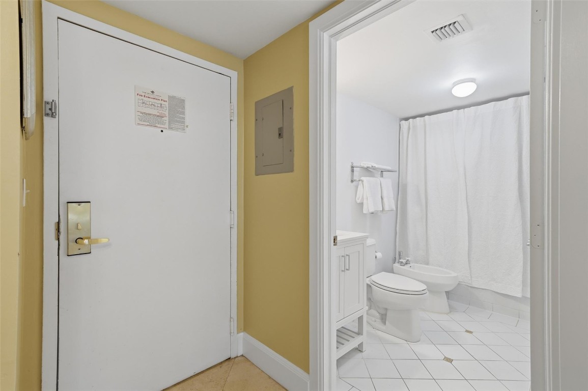 The Mutiny Condo - Residential Lease