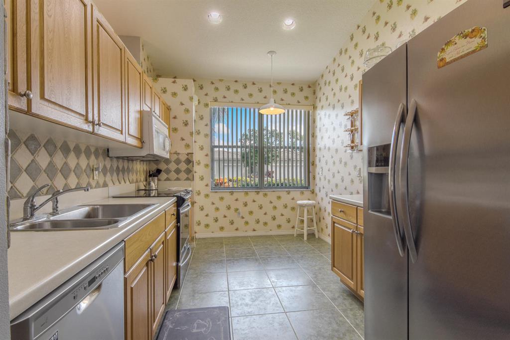 ANDROS ISLE - Residential