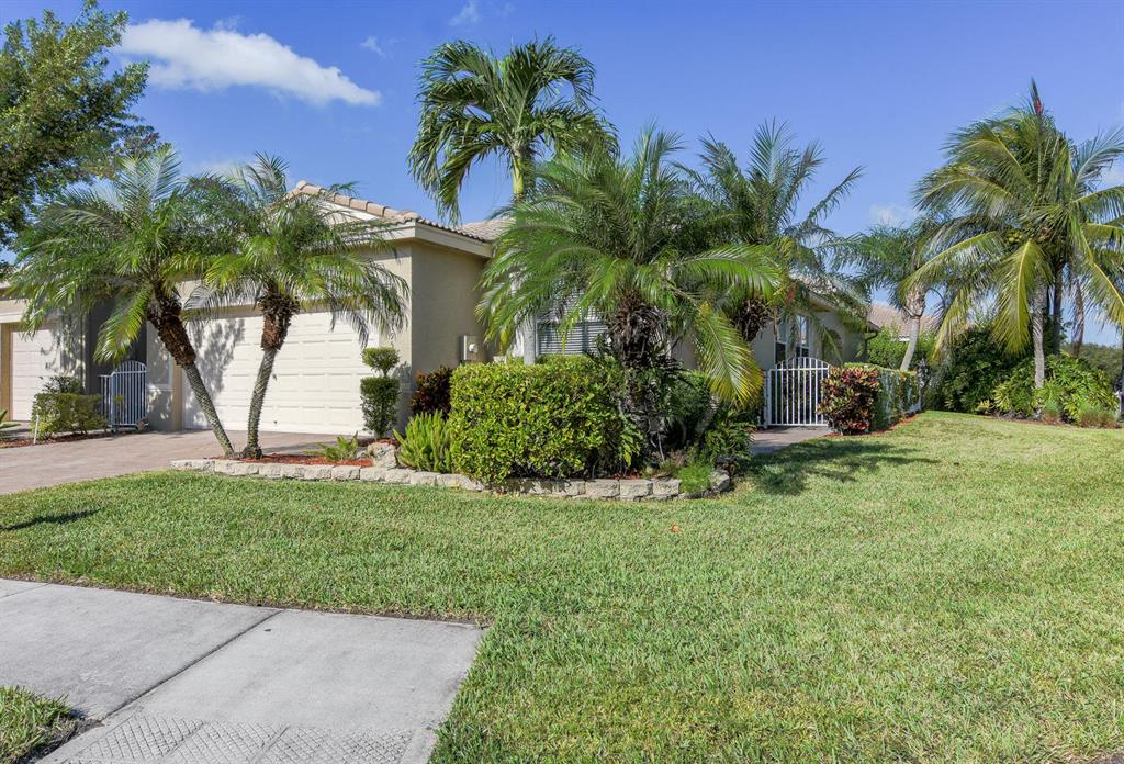 ANDROS ISLE - Residential