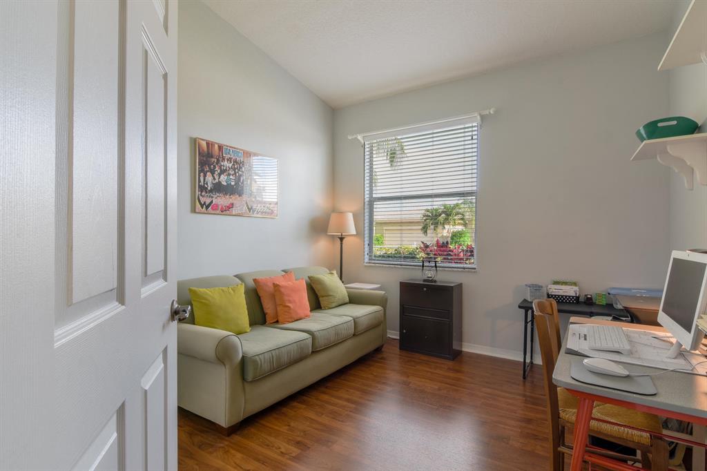 ANDROS ISLE - Residential