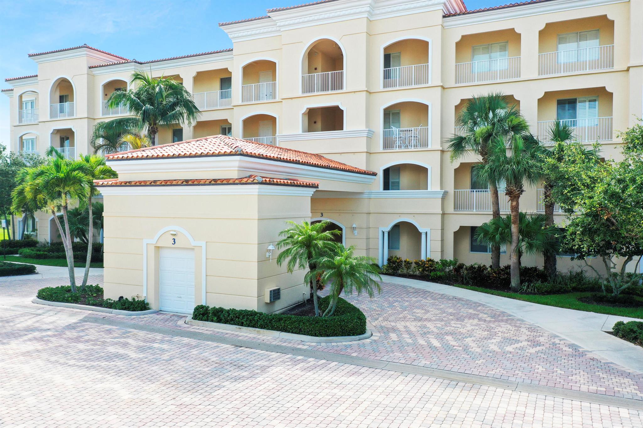 Harbour Isle East - Residential Lease