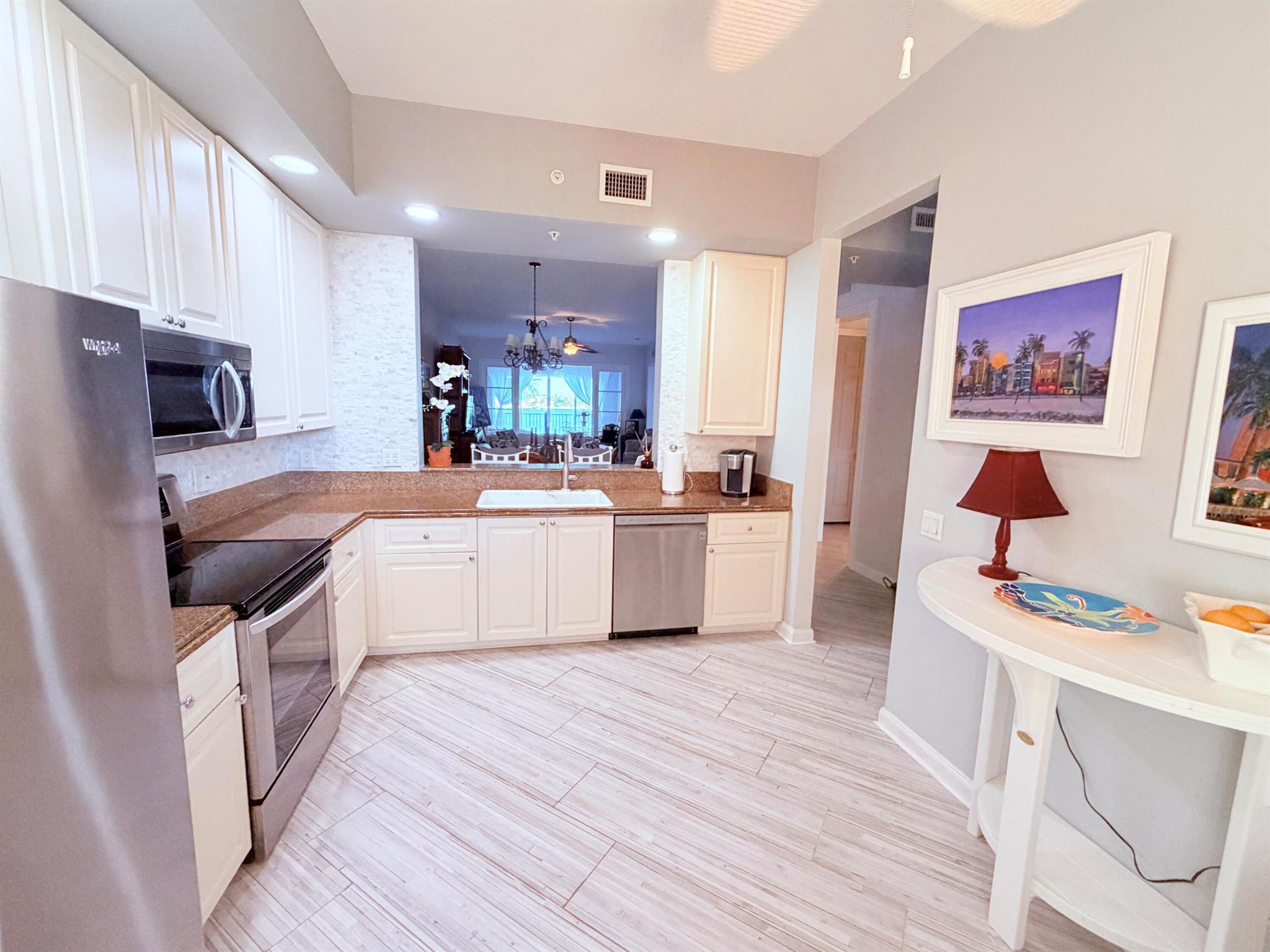 Harbour Isle East - Residential Lease