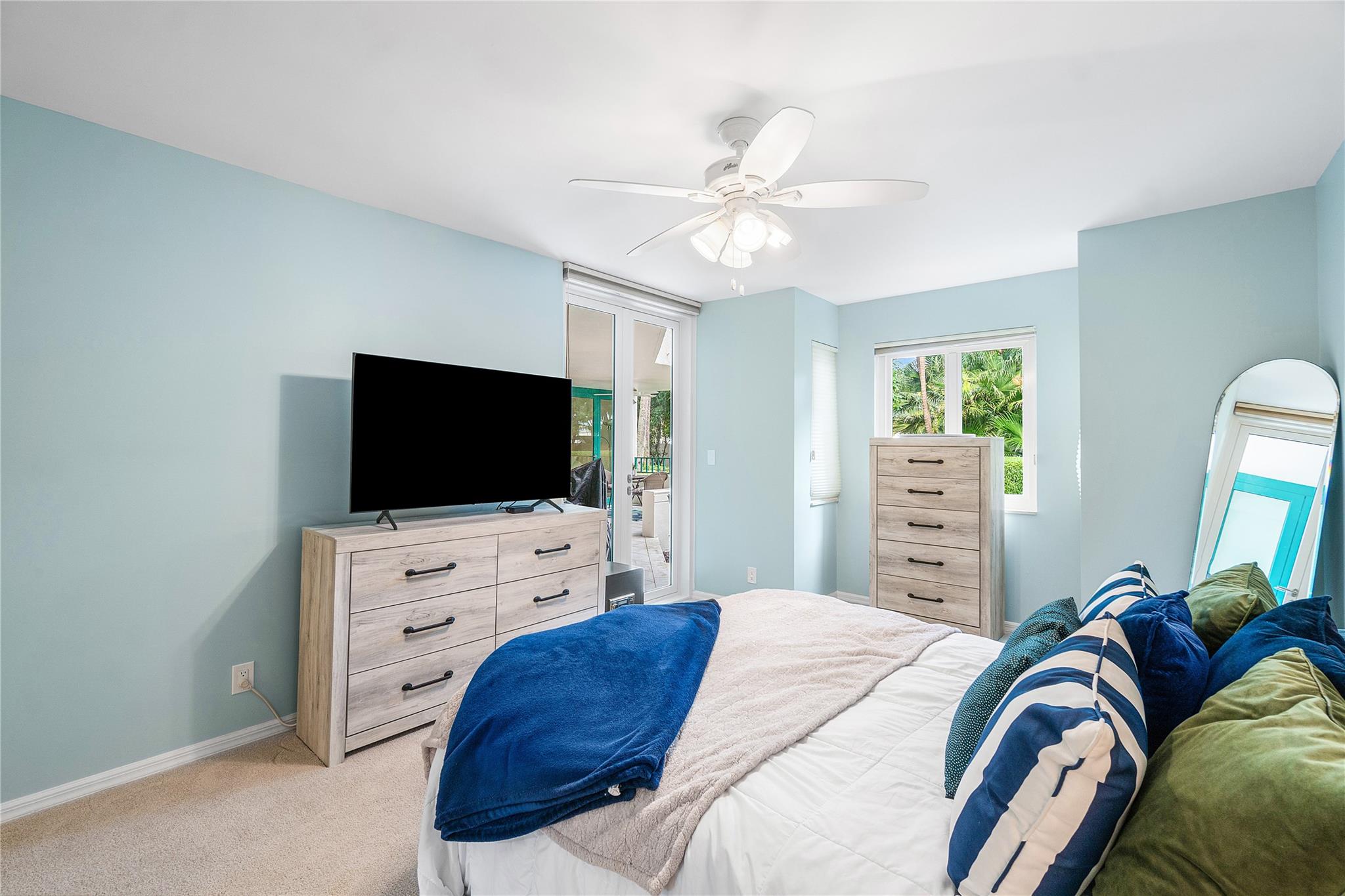 MIZNER COURT CONDO - Residential Lease