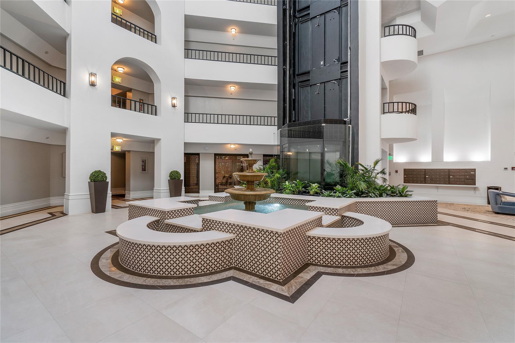 MIZNER COURT CONDO - Residential Lease