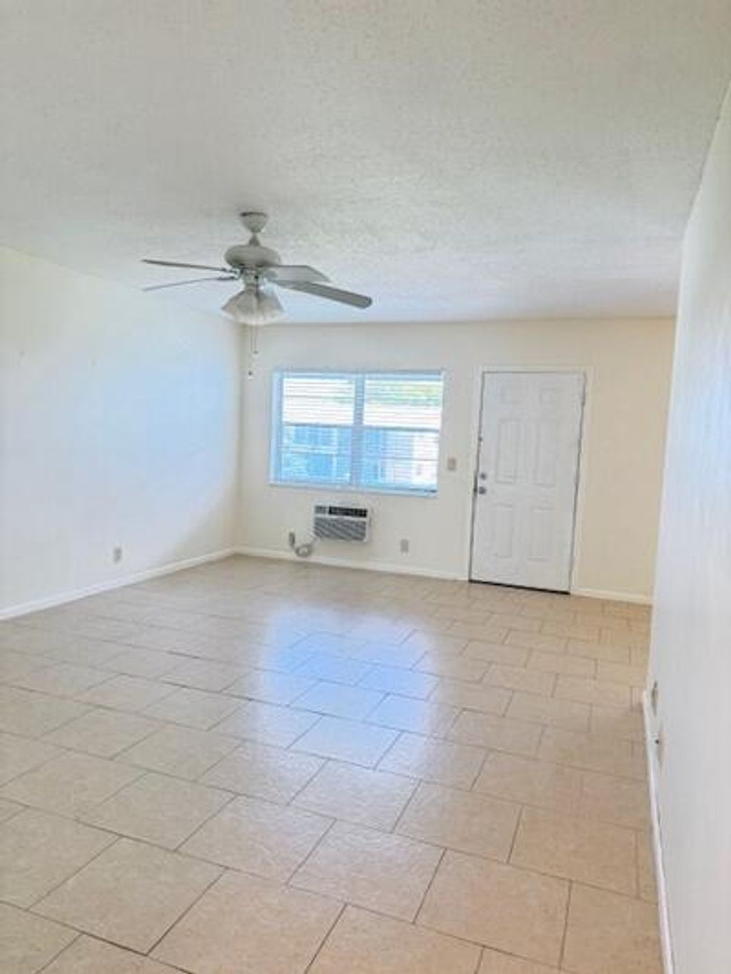 Photo of 186 Norwich #186, West Palm Beach, FL 33417 (MLS # B26014189)