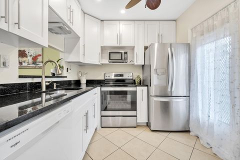 4805 NW 35th Street 412 Lauderdale Lakes FL 33319