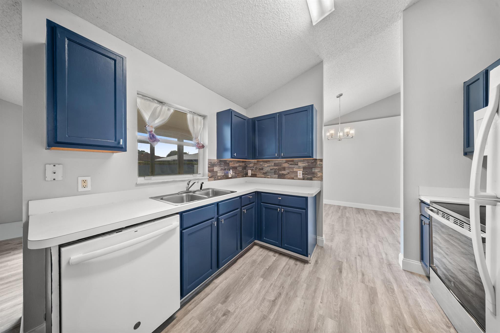 PORT ST LUCIE SECTION 7 - Residential