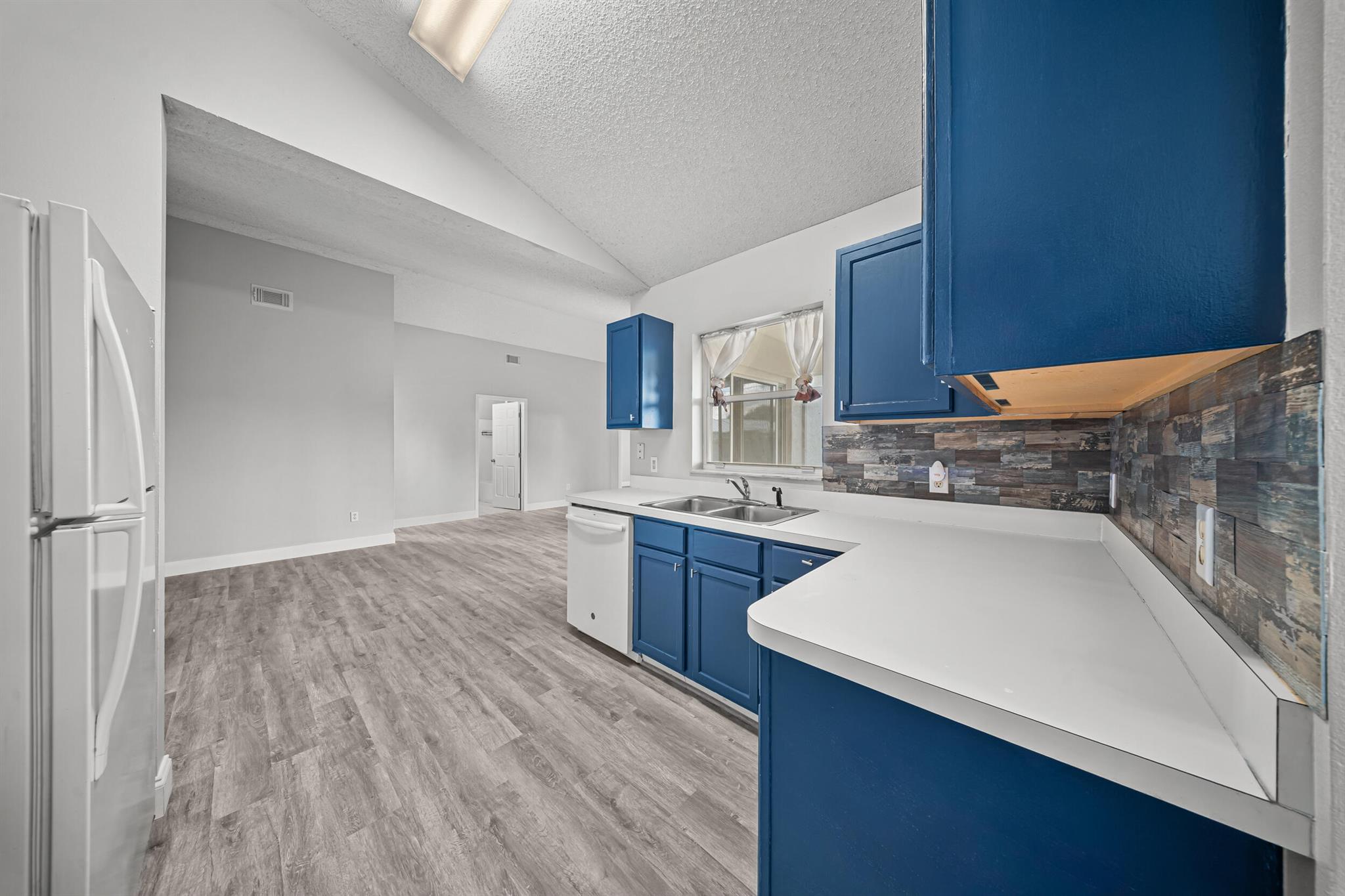 PORT ST LUCIE SECTION 7 - Residential