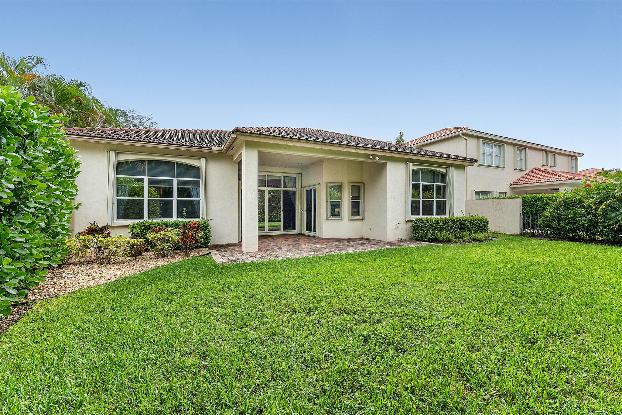 MIRABELLA AT MIRASOL A - Residential Lease