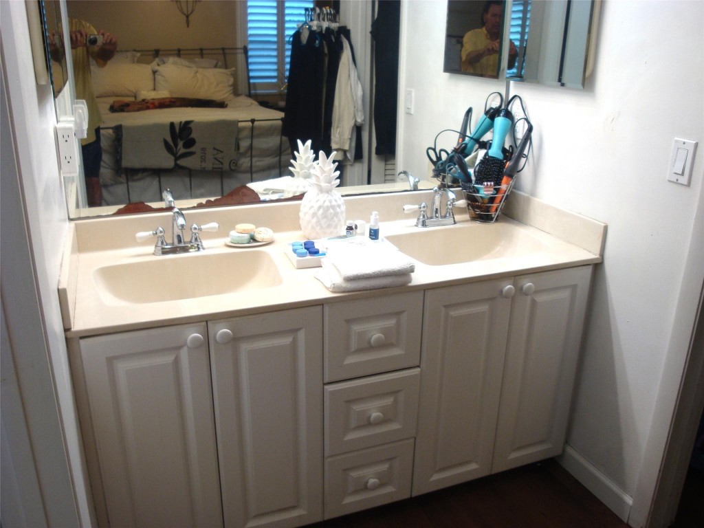 Woodmont Tr 72-B 105-18 B - Residential