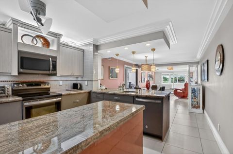 3080 Yarmouth D Boca Raton FL 33434