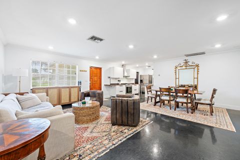 Photo of 401 Riverside Drive, Palm Beach Gardens, FL 33410 (MLS # B26013124)