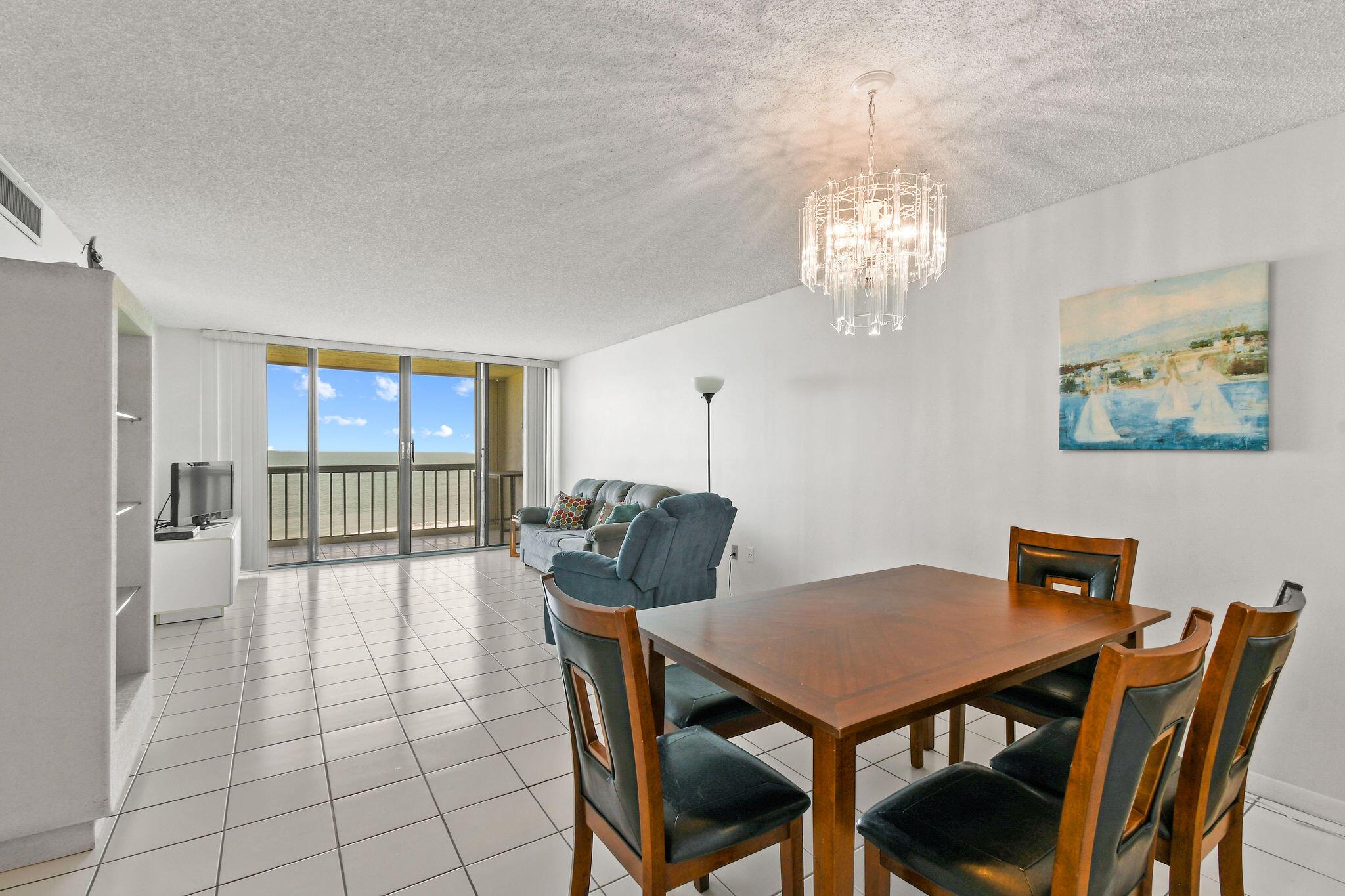 ISLAND CREST CONDOMINIUM - Residential