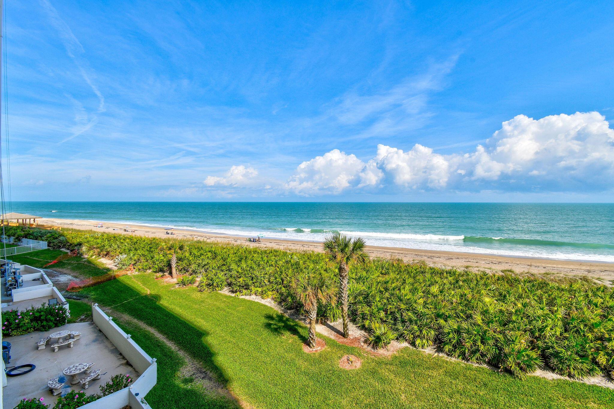 ISLAND CREST CONDOMINIUM - Residential